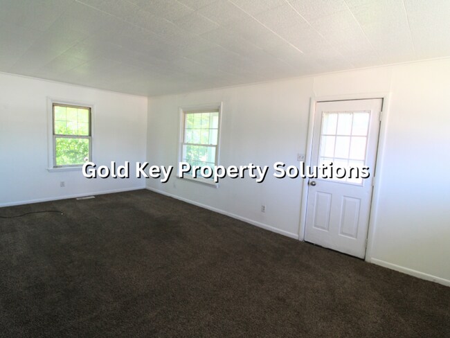 Building Photo - 1550 Raible Ave