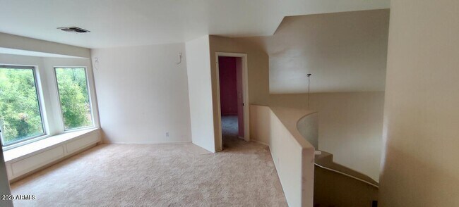 Building Photo - 2780 W Park Ave