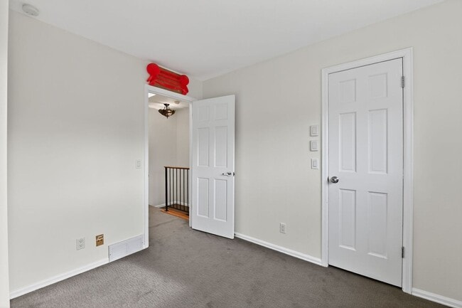 Building Photo - 770 Quince Cir