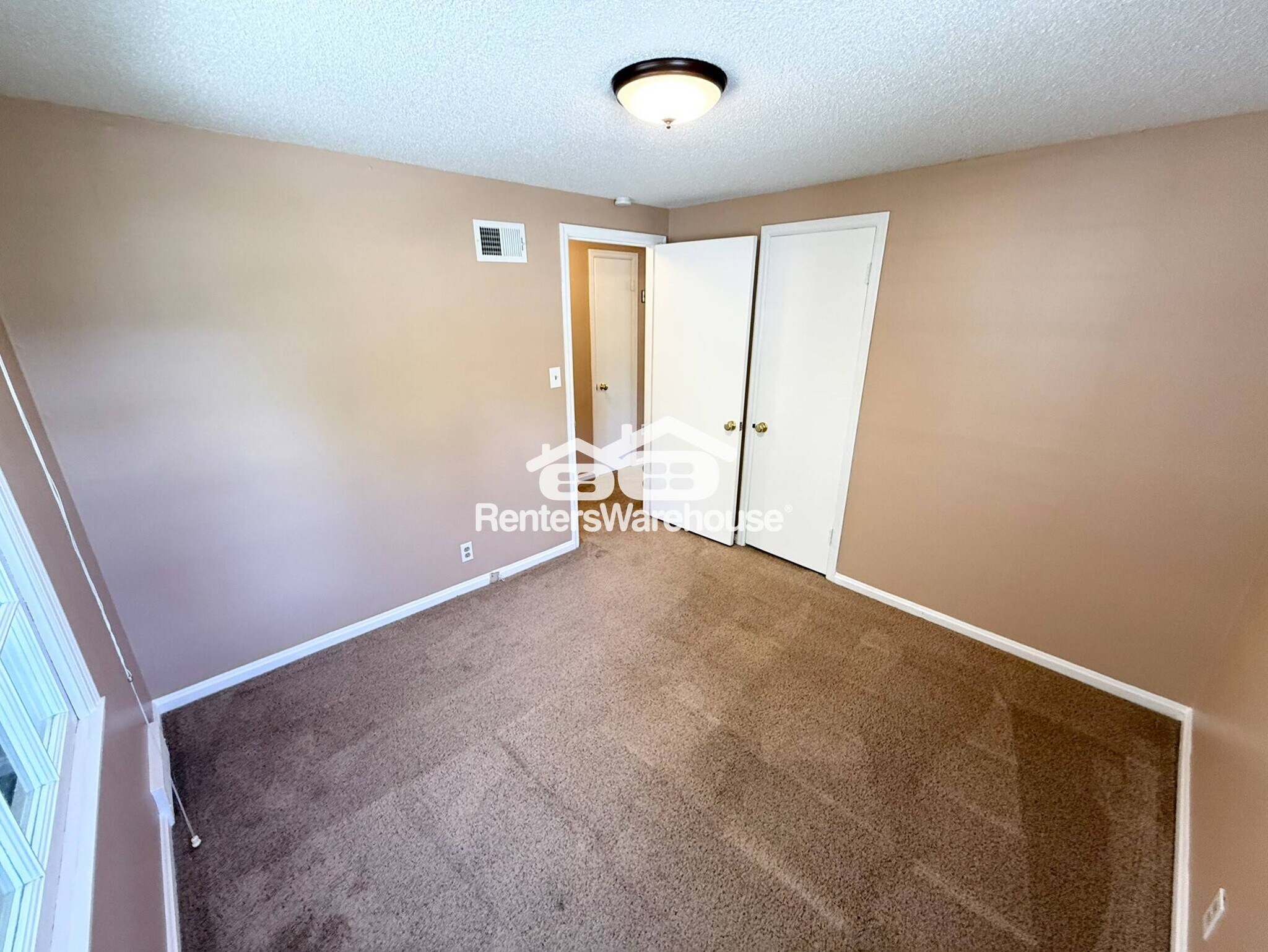 Building Photo - 5317 W 73rd St