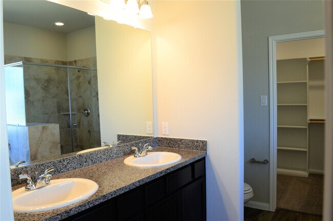 Building Photo - 3722 Bright Moon Ct