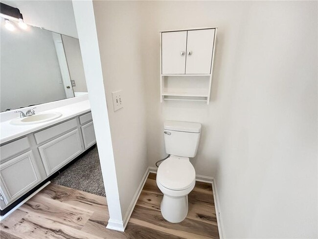 Building Photo - 2945 Georgian Manor Dr