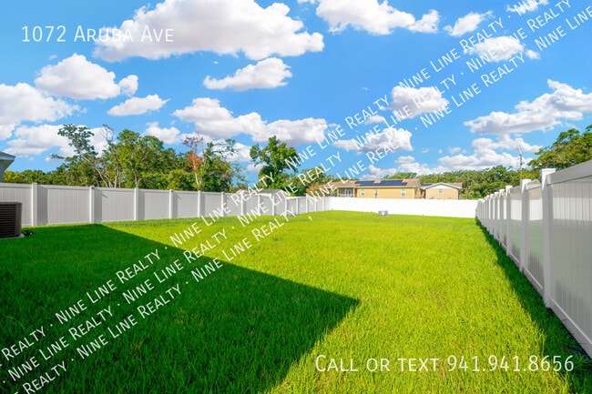 Building Photo - 1072 Aruba Ave
