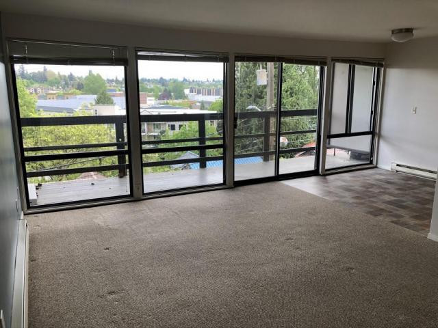 Building Photo - 1 bedroom in Seattle WA 98105