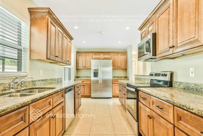 Building Photo - 10582 Jane Eyre Dr