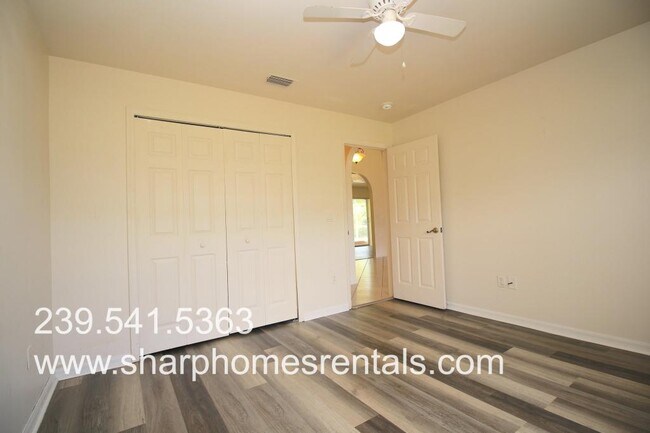 Building Photo - 1816 SW 38th Terrace