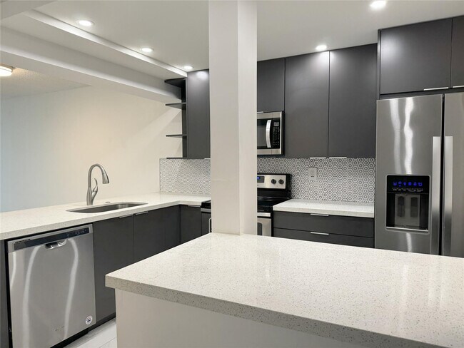 Building Photo - 6800 Cypress Rd