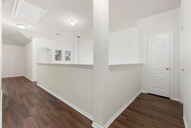 Building Photo - 20315 Mammoth Falls Dr
