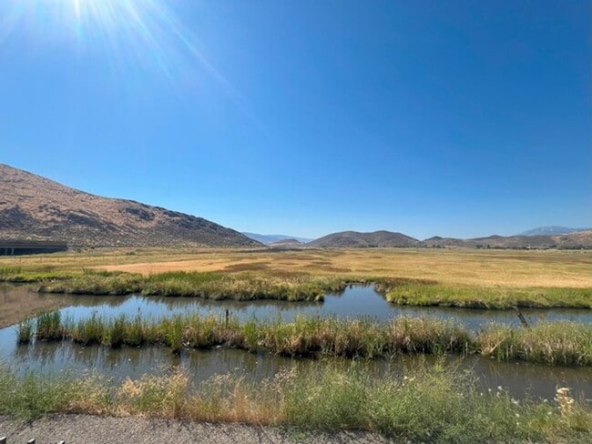 Building Photo - Stunning Views - Three Bedroom in Heron...