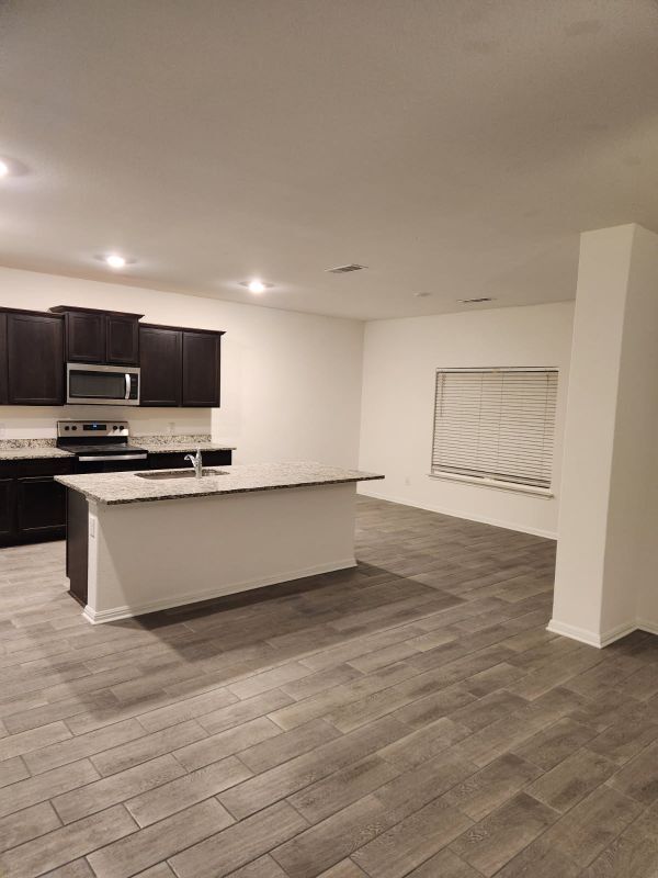 Building Photo - 18413 Quiet Range Dr