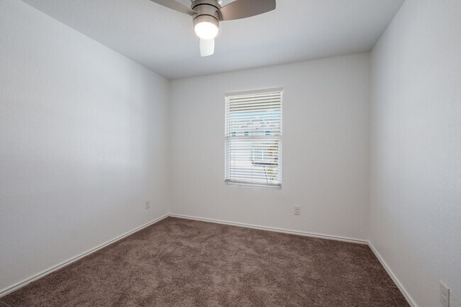 Building Photo - 4934 Legacy Trl