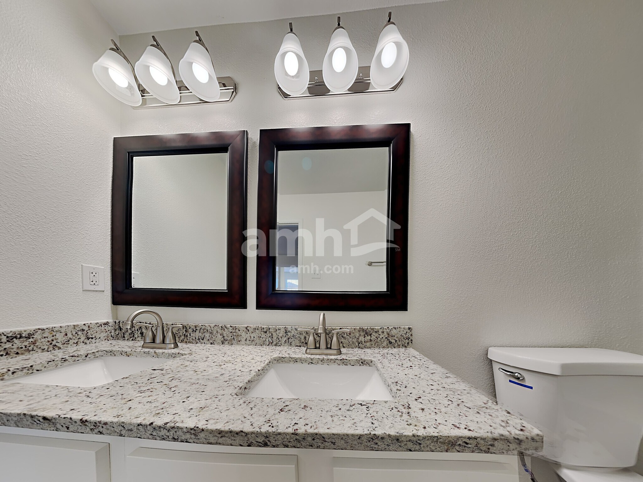 Building Photo - 1503 Pencross Ln