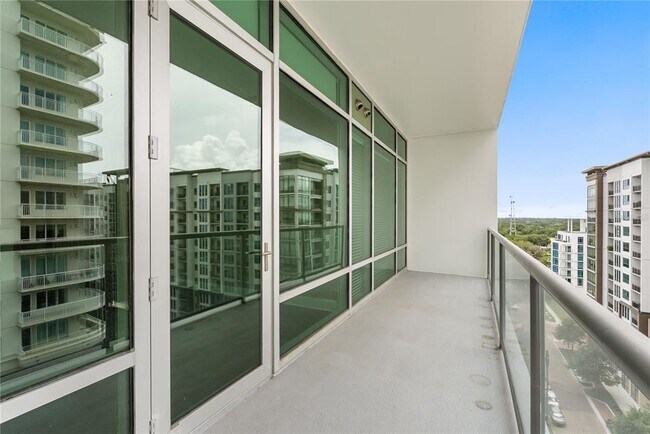 Building Photo - 101 S Eola Dr