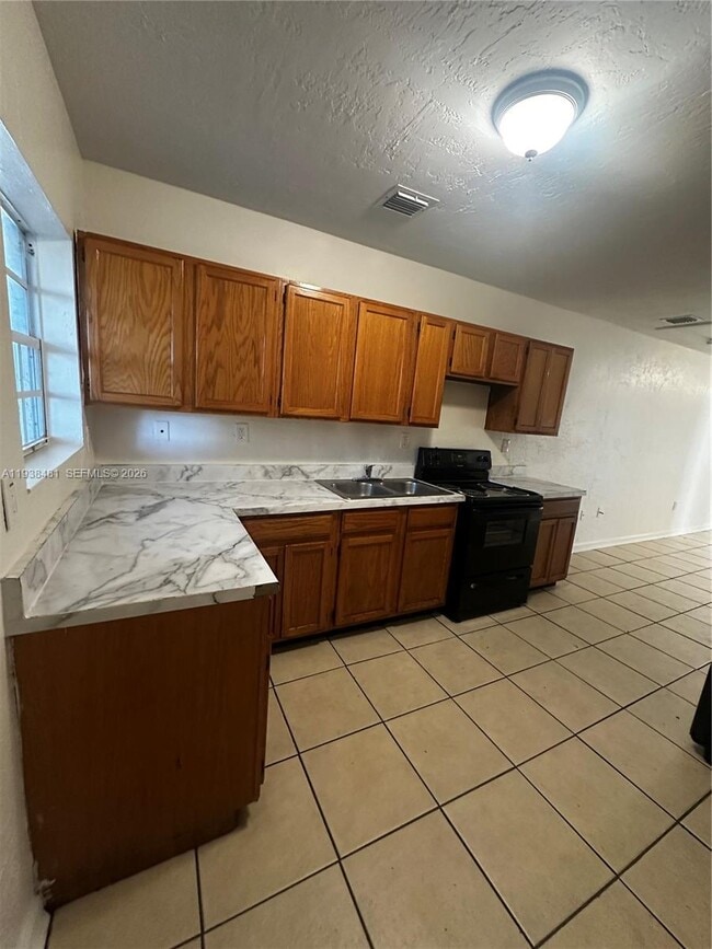 Building Photo - 10623 SW 170th Terrace