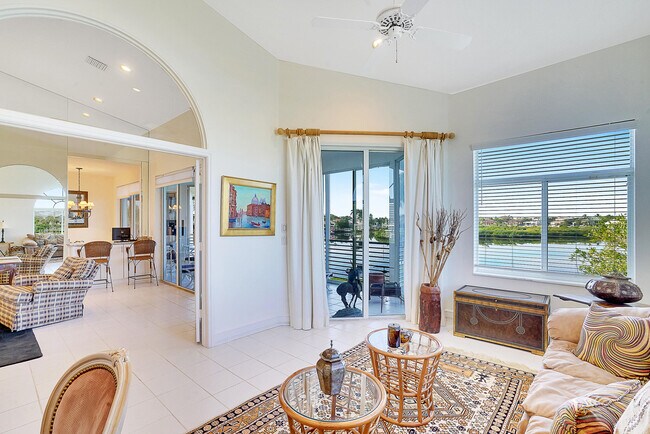 Building Photo - 2703 Captains Way