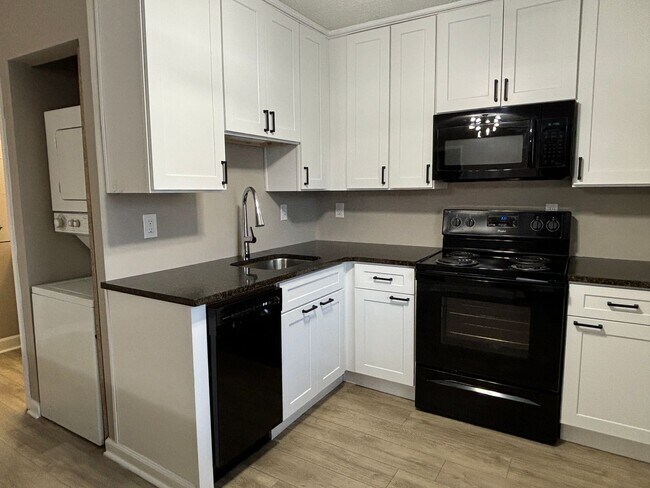 Building Photo - 1338 Barth Ave