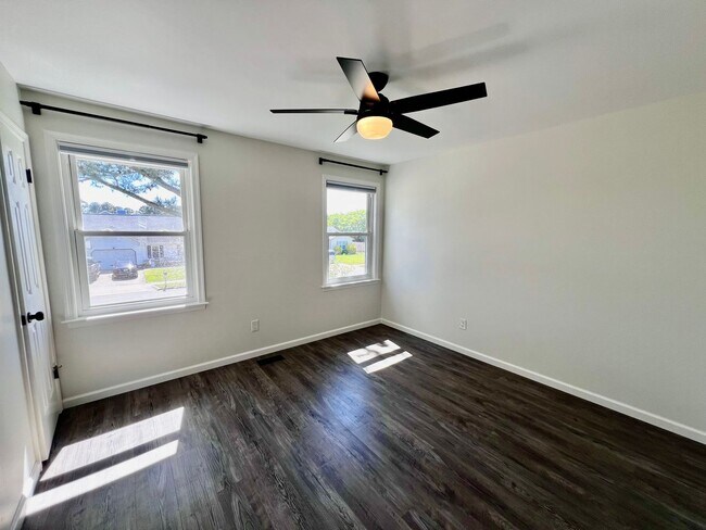 Building Photo - Charming Home in Ocean Lakes Community