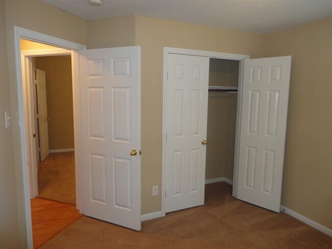 Building Photo - 15 Camber Pine Pl