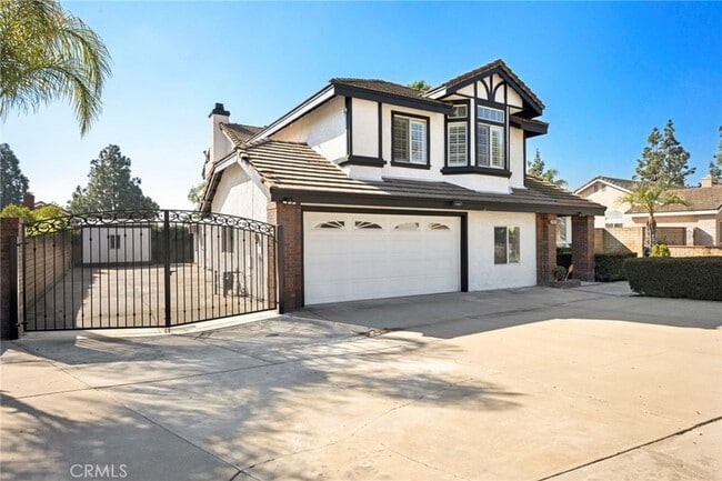 Building Photo - 1232 Meadow Ct