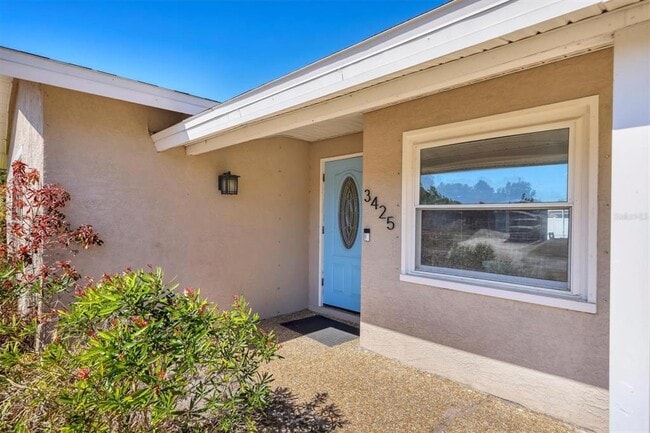 Building Photo - 3425 Fairview Dr