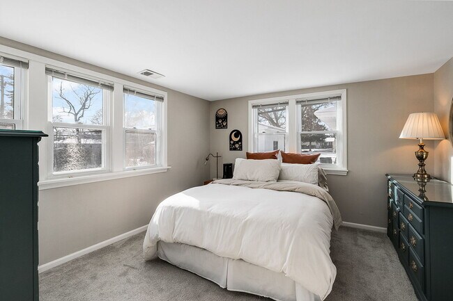 Building Photo - 18229 W Big Oaks Rd