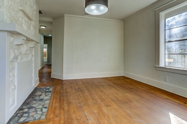 Building Photo - Beautiful 4-Bedroom Home in Memphis – Spac...