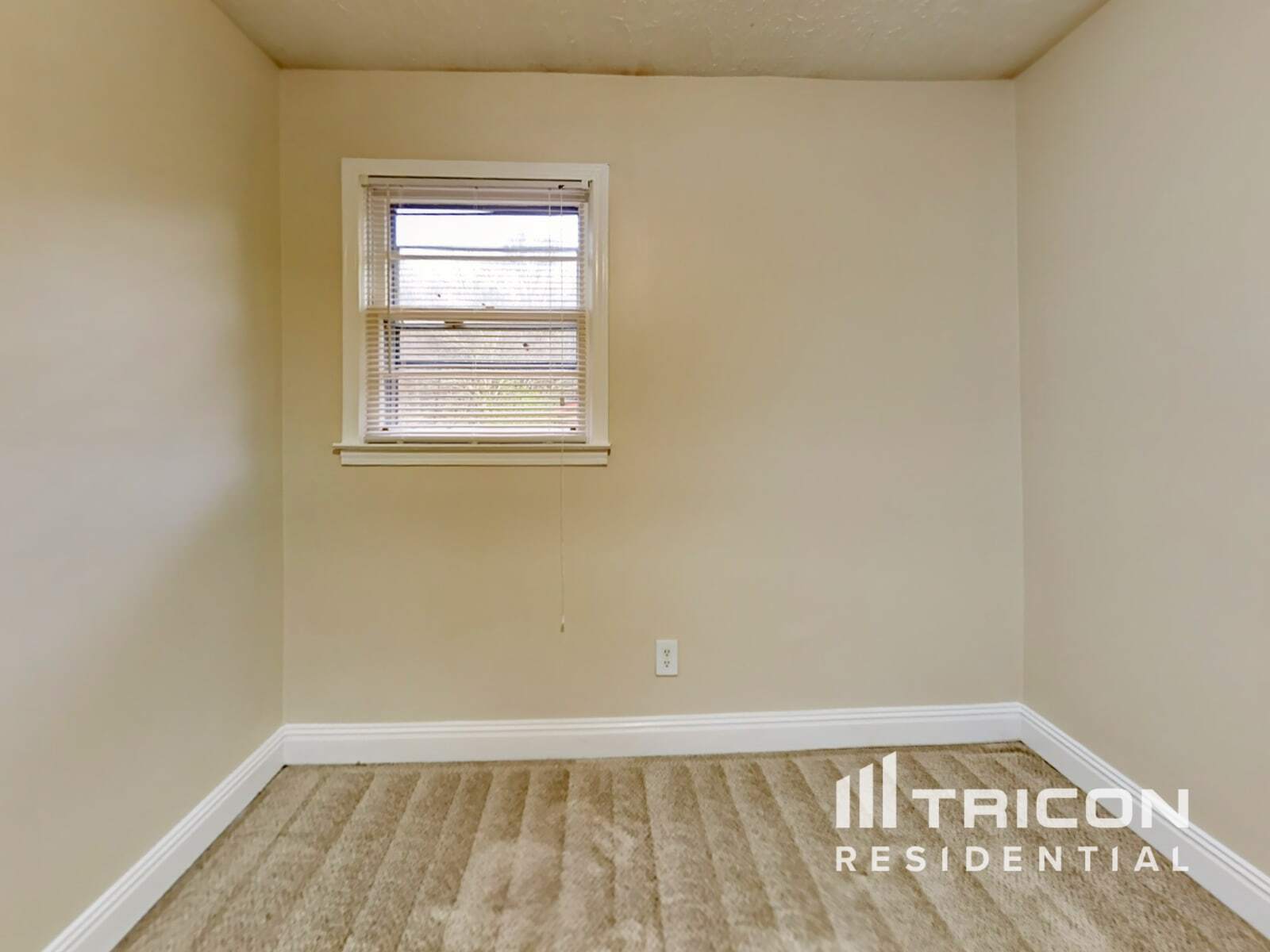 Building Photo - 3151 Ridgecrest Dr