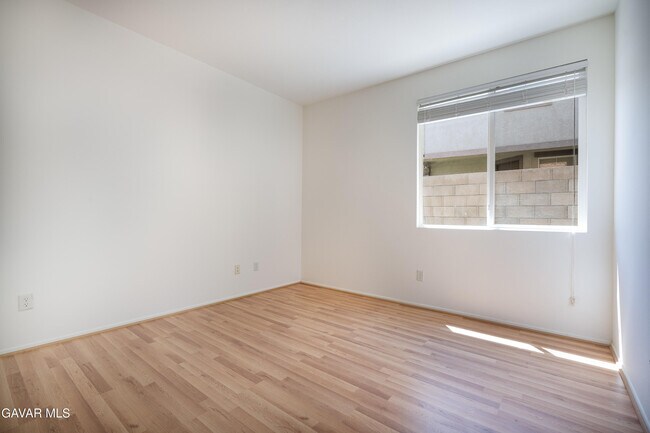 Building Photo - 40263 Preston Rd