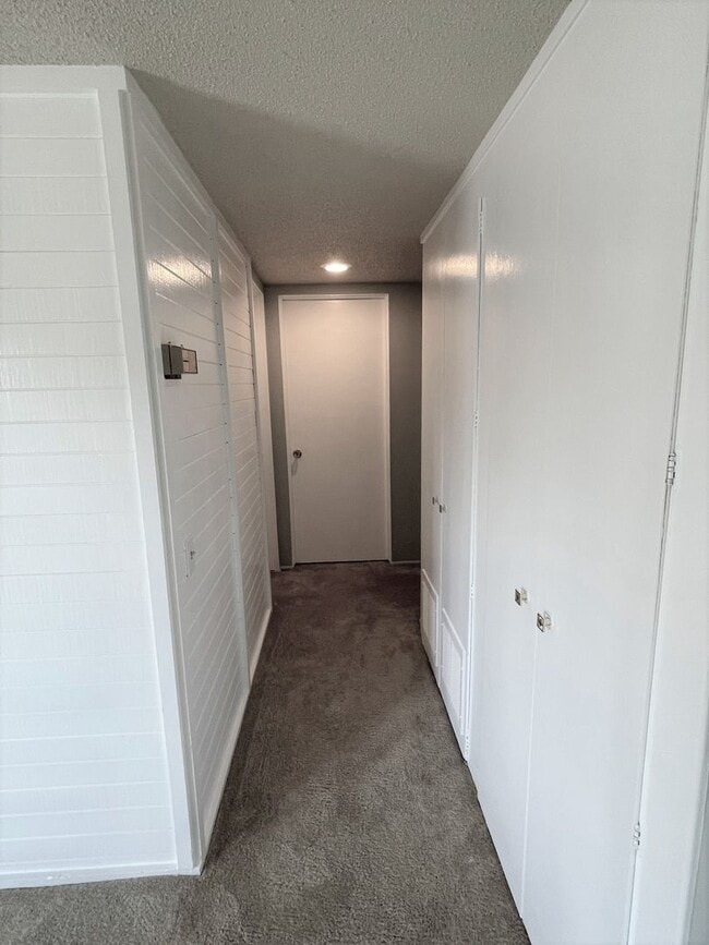 Building Photo - 45900 Ocotillo Dr