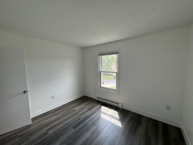 Building Photo - 97 Bane Berry Ln