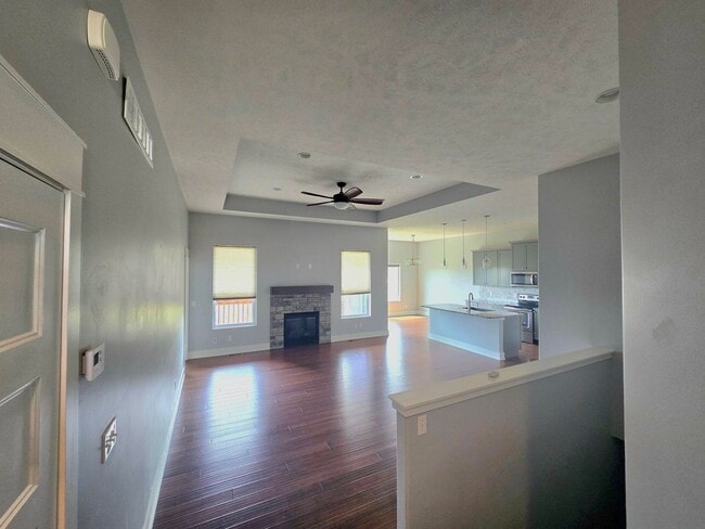 Building Photo - 5 Bedroom/3Bath Single Family Home