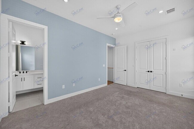 Building Photo - 131 Thornton St