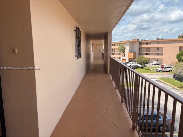 Building Photo - 8893 Fontainebleau Blvd