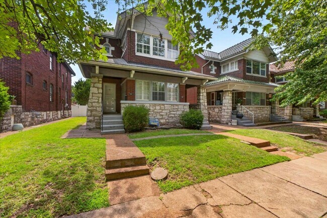 Building Photo - 5252 Bancroft Ave