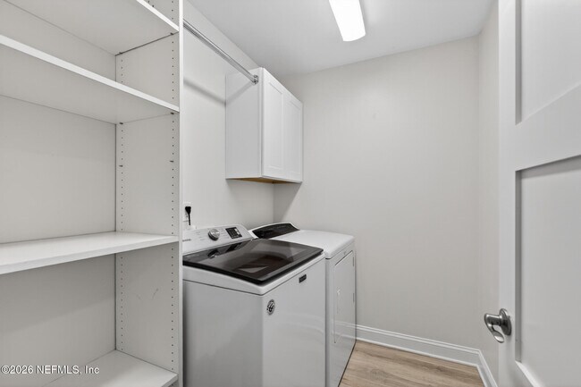 Building Photo - 1766 Beach Ave