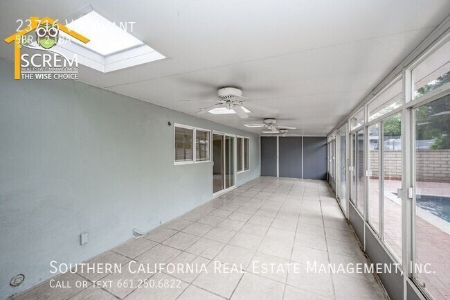 Building Photo - 23716 Vía Avant