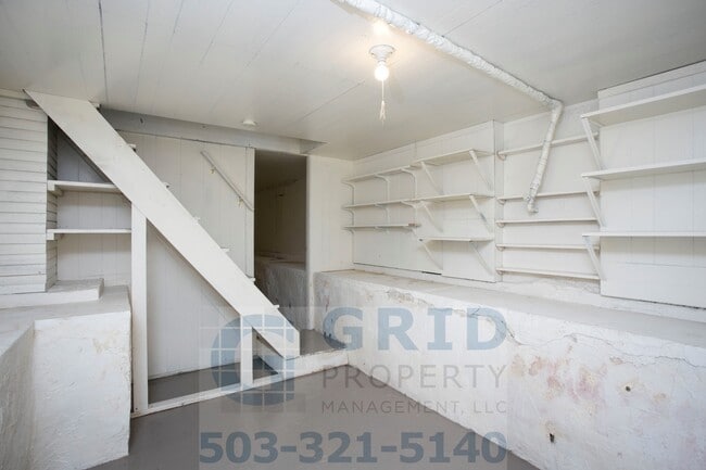 Building Photo - Charming 2 Bedrooms Home in Montavilla!