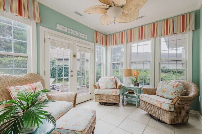 Building Photo - Furnished Home in NMB with Pool and Hot Tub