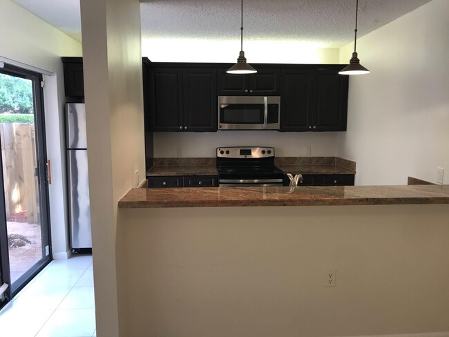 Building Photo - 233 Charter Way