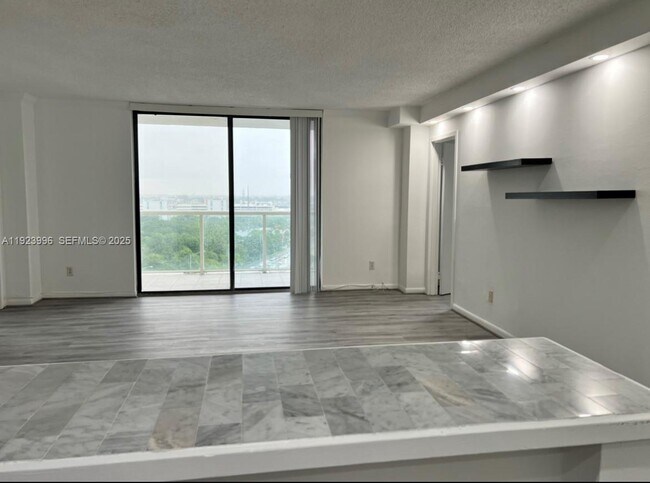 Building Photo - 13499 Biscayne Blvd