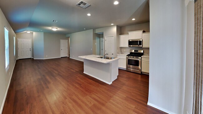 Building Photo - Great 3 bed/2 bath house in Bixby schools!...