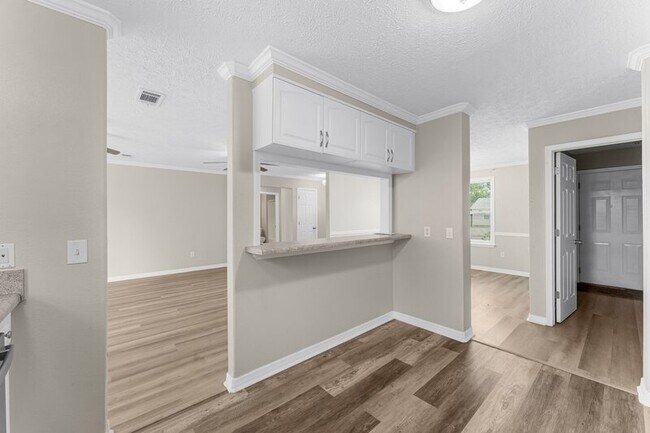 Building Photo - 7304 Claudia's Way