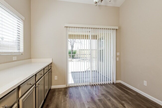 Building Photo - 15072 W Melvin St