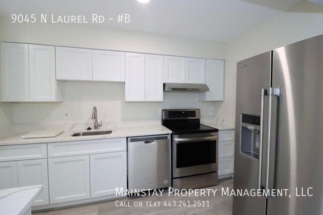 Building Photo - Updated 2 Bedroom Townhome in Whiskey Bottom!