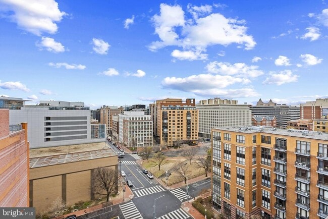 Building Photo - 1117 10th St NW