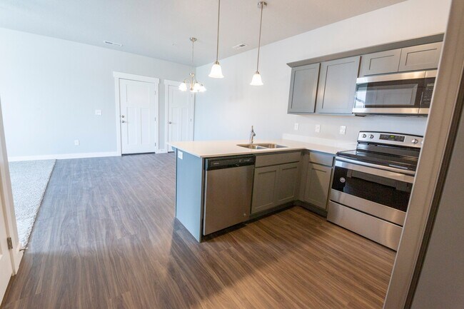 Building Photo - 734 N 260 W