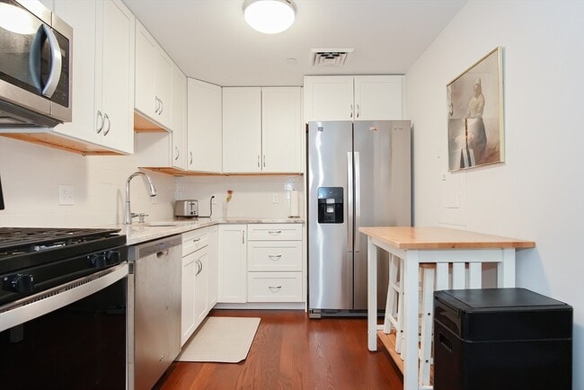 Building Photo - 1214 VFW Parkway