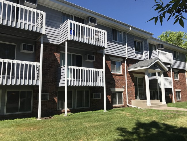 Covington Place Apartments - Saint Cloud, MN | Apartment Finder