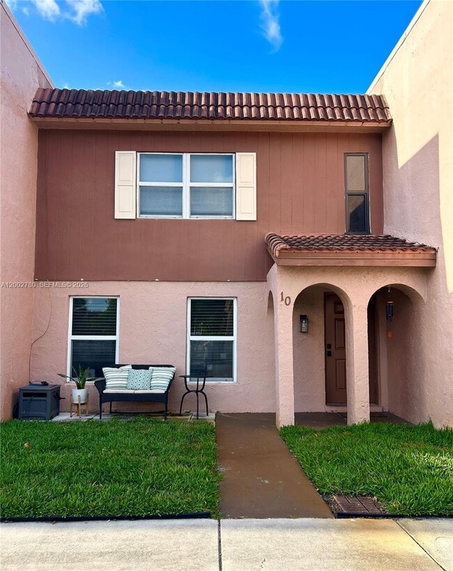 Building Photo - 10 Laredo Pl