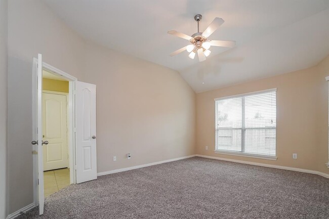 Building Photo - 6403 Alicia Way Dr